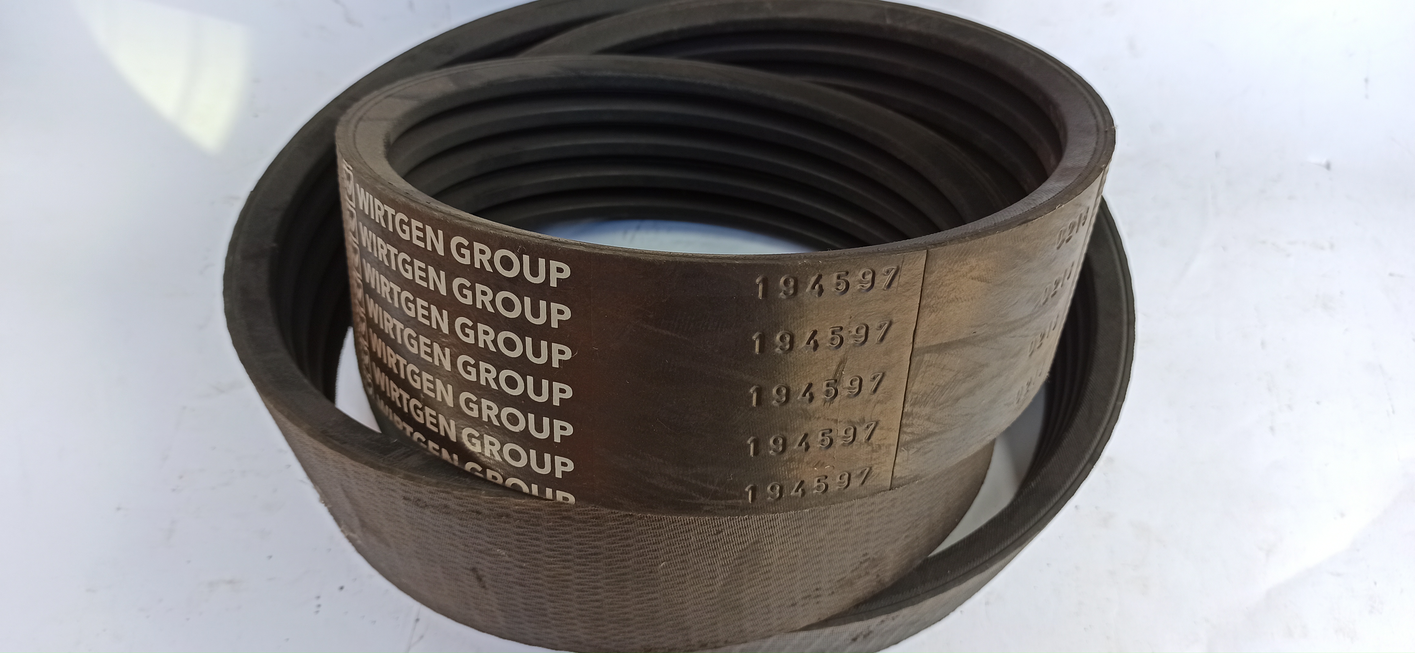 Приводной ремень 194597 Приводной ремень 194597