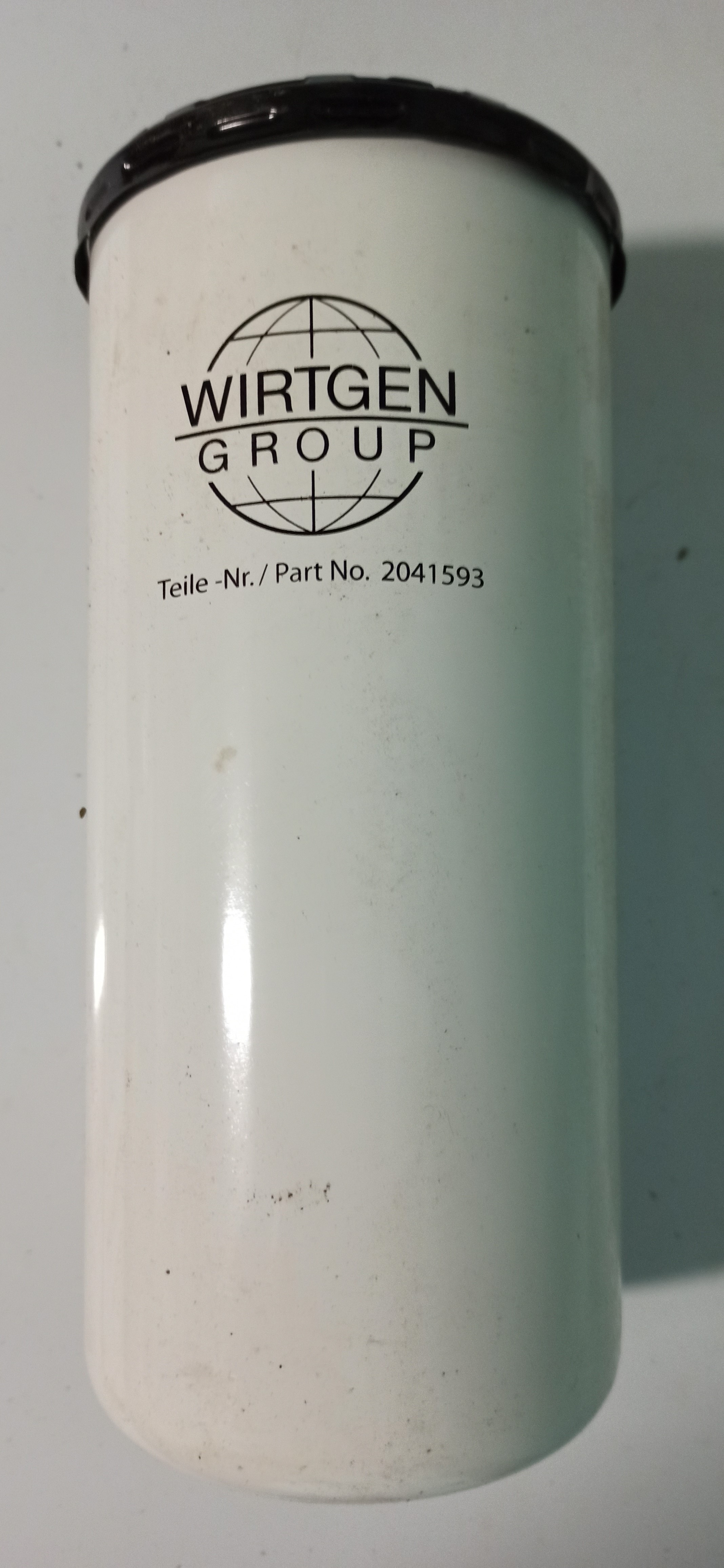 Топливный фильтр 2041593 Топливный фильтр 2041593