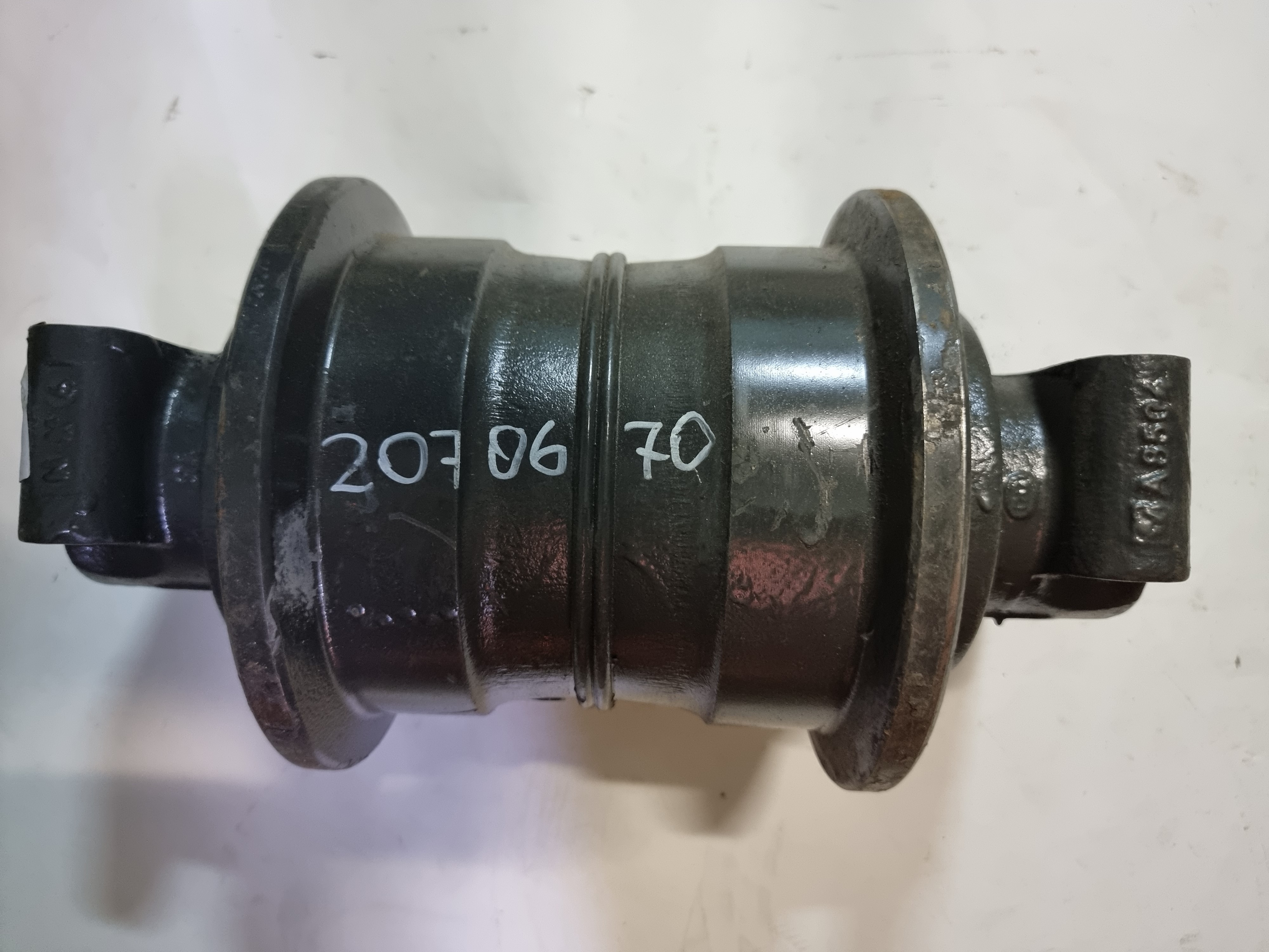 Ролик опорный W4 HE 2070670 Ролик опорный W4 HE 2070670