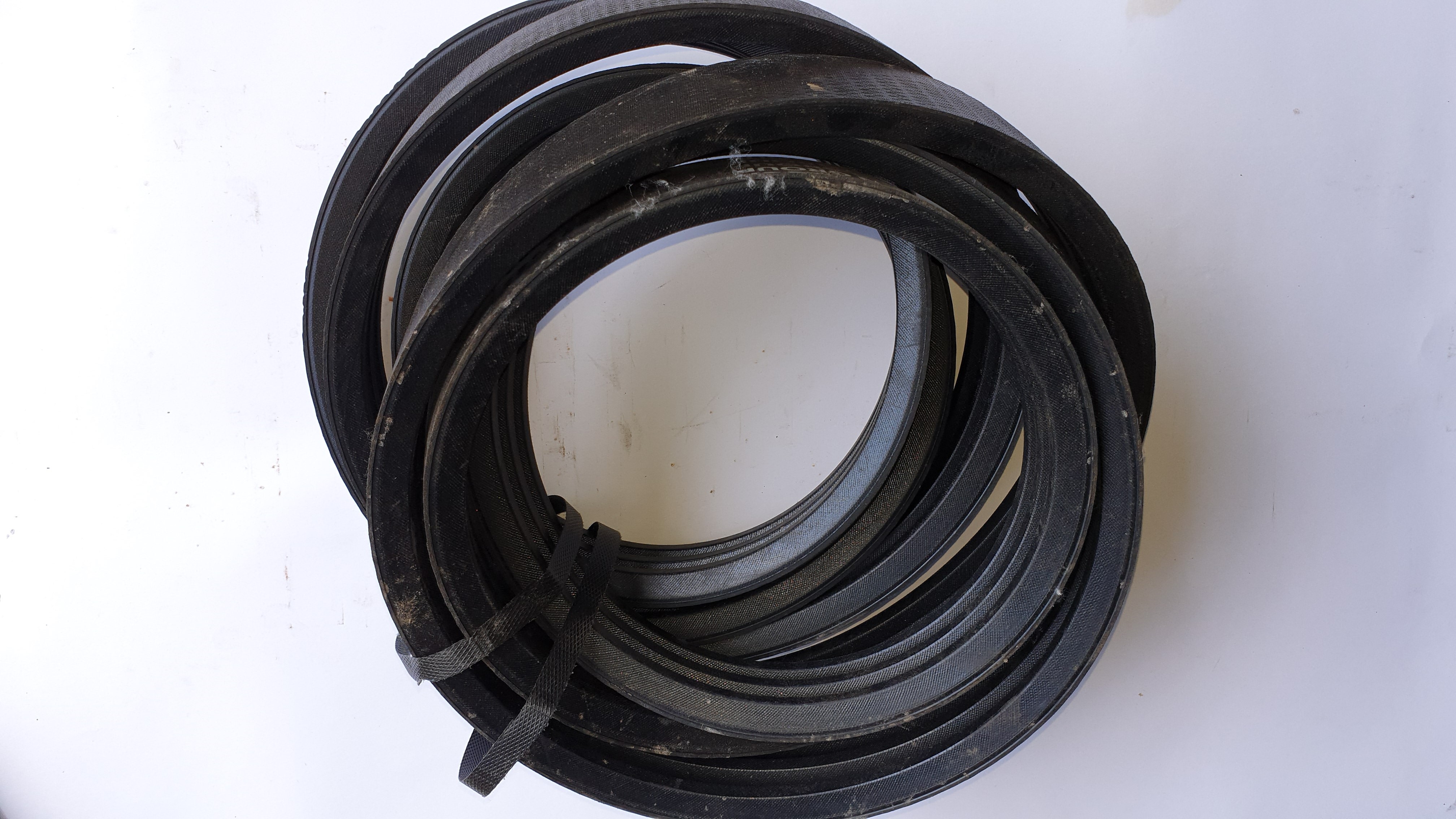 Приводной ремень 2276826 Приводной ремень 2276826