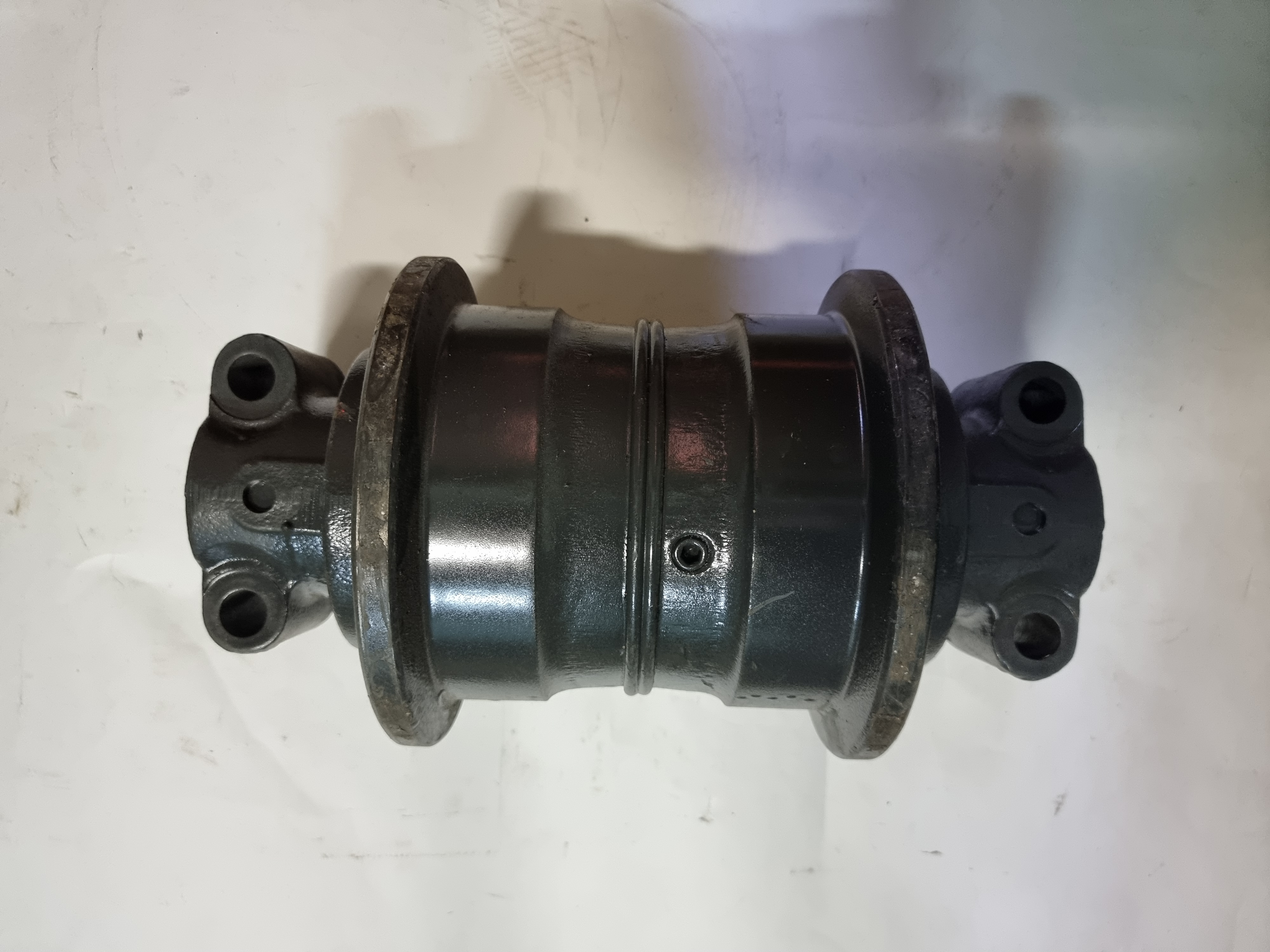 Ролик опорный W4 HE 2070670 Ролик опорный W4 HE 2070670