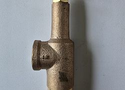 Регулятор давления 2438593